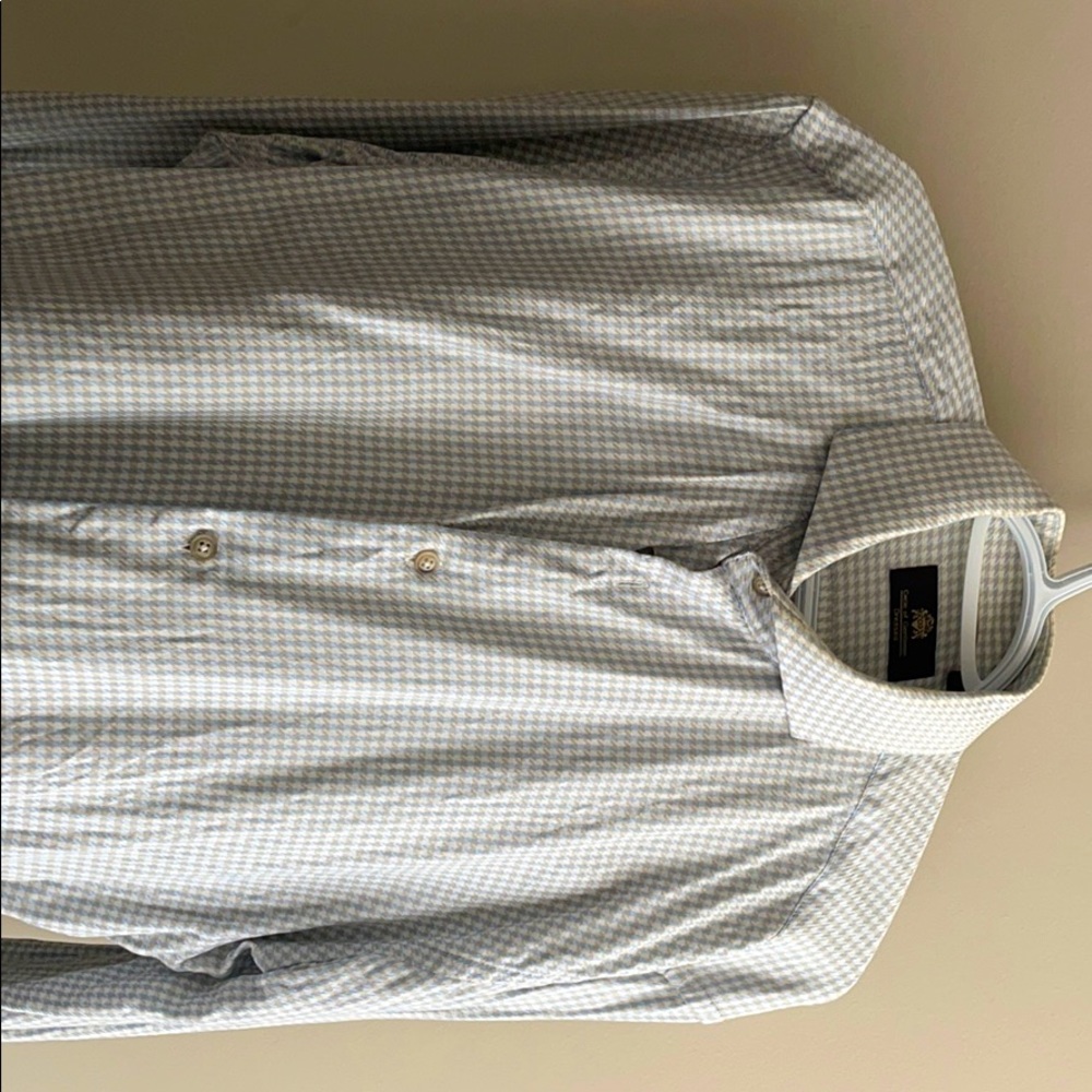 Circle of gentlemen shirt